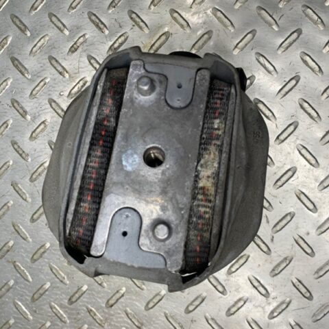 05 06 07 08 09  Bentley Continental Flying Spur Front RH Engine Mount 3W0199381M