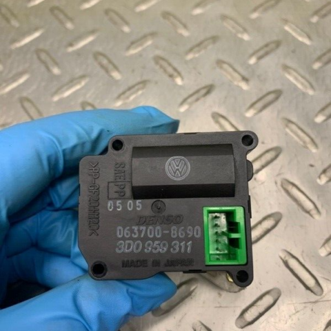 05 06 07 08 09 Bentley Continental Flying Spur Heater Servo Motor Actuator OEM