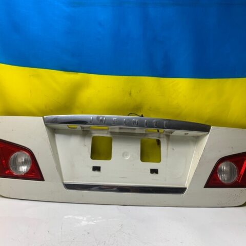 06  07 Infiniti M35 M45 Tail Gate Trunk Lid Backup License Panel  W/ Light OEM