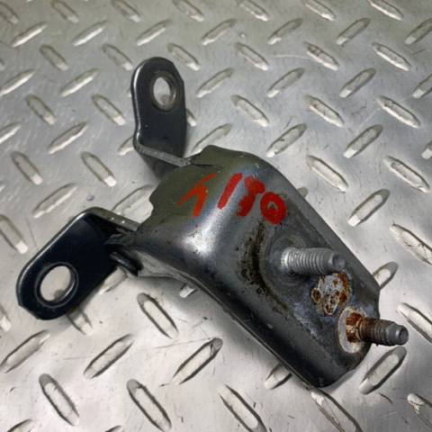 00 01 02 03 Lexus RX300 Rear Right Driver Side Lower Door Hinge OEM 6877033010