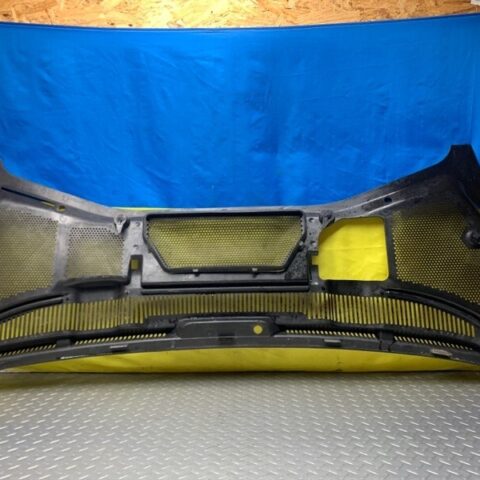 05 06 Bentley Continental Flying Spur Windshield Cowl Vent Panel OEM 3W8819415F