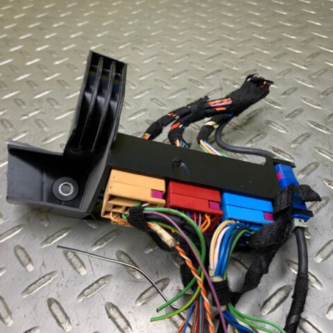 17 Porsche Panamera 4 971 Interior Under Dash Harness Bracket OEM 971937540