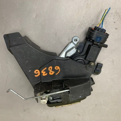 97 98 99 Lexus ES300 Front Right Passenger Side Door Lock Latch Actuator OEM