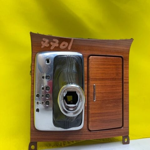 2006 2007 2008 2009 2010 Infiniti M35 Transmission Shifter Bezel Trim Cover OEM