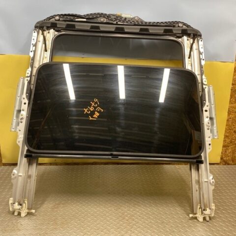 17 16 15 14 BMW 228i COUPE F22 Sunroof Window Glass & Motor & Sunshade Assembly